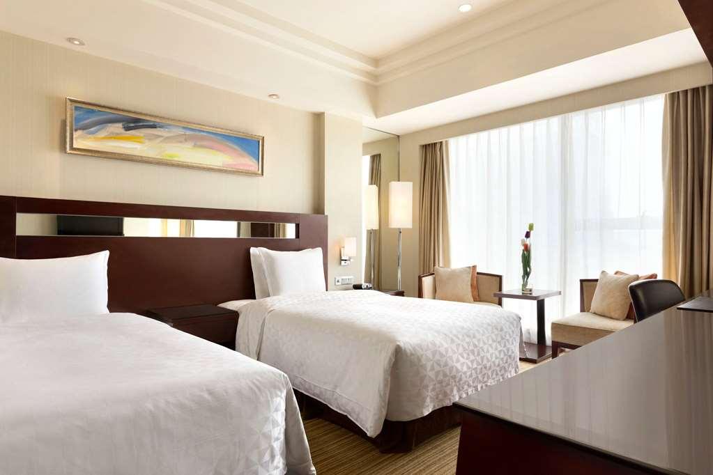 מלון Ramada Plaza ליאניונגאנג חדר תמונה